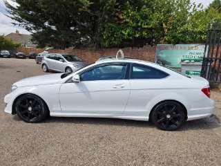 /photos/11640/53e05030-18ad-420b-8257-3bb53d44cbd5_i320x240.jpg